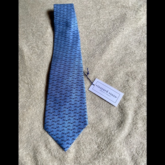 Vineyard Vines Other - 🕷VINEYARD VINES Silk SPIDER Print Tie🕷
